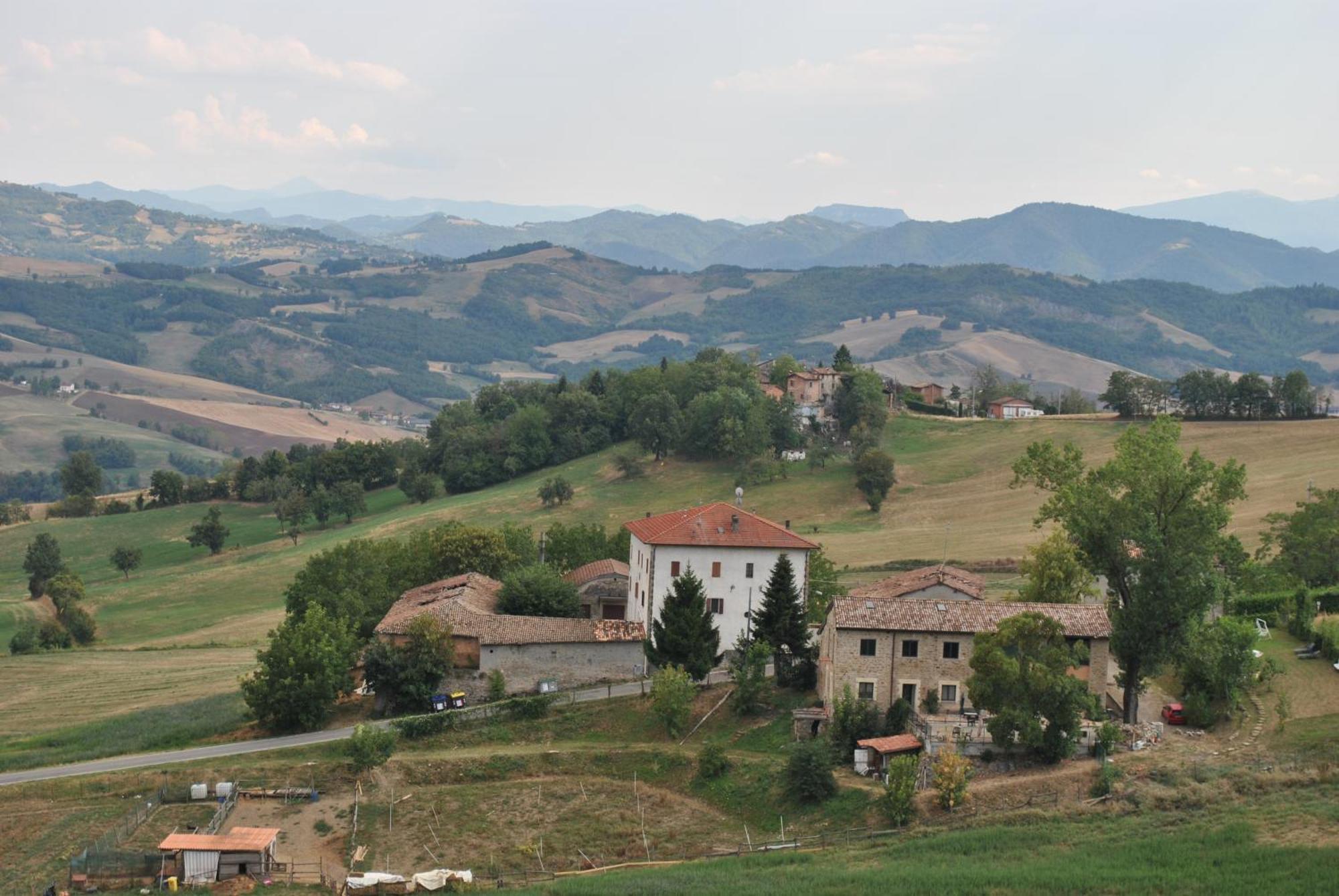 Agriturismo Petrarosa Neviano degli Arduini Exterior photo